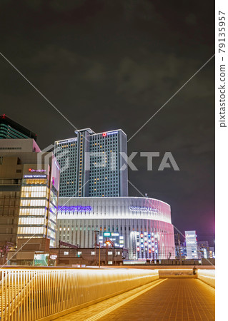 [大阪]大阪車站前的夜景 79135957