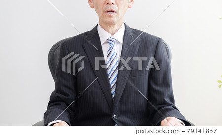 中間人/業務 中間人/業務 79141837
