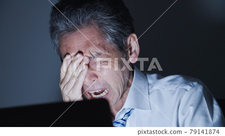 中間人、商人、個人電腦、加班、加班、壓力 79141874