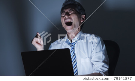 Middle men, businessmen, personal computers, overtime, overwork, stress Middle men, businessmen, personal computers, overtime, overwork, stress 79141877