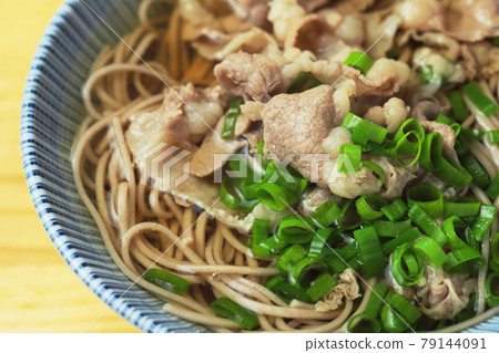 Up of meat soba 79144091
