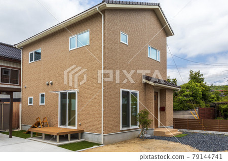 Building new house entrance symbol tree 79144741