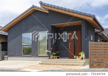 新建房屋日本現代外觀 新建房屋日本現代外觀 79144744