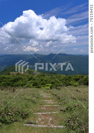 View from Kajigamori mountaintop early summer (Otoyo Town, Kochi Prefecture) View from Kajigamori mountaintop early summer (Otoyo Town, Kochi Prefecture) 79159455