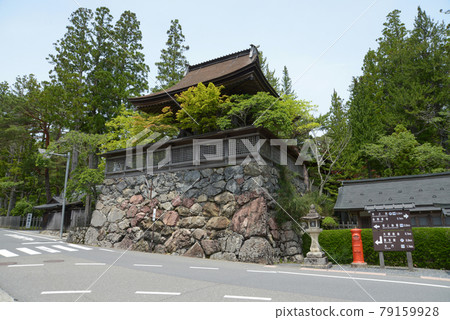 和歌山縣高野町高野山 6 點鐘 79159928