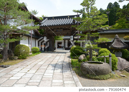 Koyasan Nishimuroin Sanmon, Koya Town, Wakayama Prefecture Koyasan Nishimuroin Sanmon, Koya Town, Wakayama Prefecture 79160474
