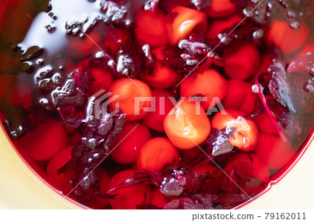 Pickled umeboshi 79162011