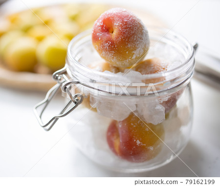 Make homemade plum juice Make homemade plum juice 79162199