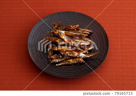 Boiled smelt in elegant lacquer ware 79165715