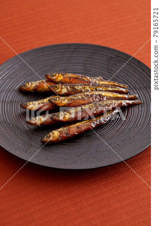 Kanro-ni of smelt served in elegant lacquer ware 79165721