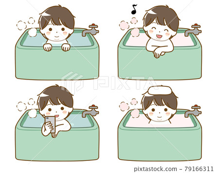 一個喜歡洗澡的胖小男孩 一個喜歡洗澡的胖小男孩 79166311