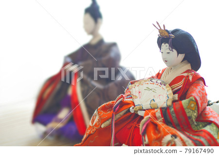 Profile of old-fashioned Hina dolls 79167490