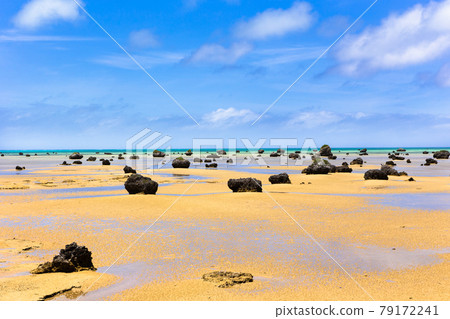 Irabu Island, Miyakojima City, Okinawa Prefecture, Sawada Beach, Japan 79172241