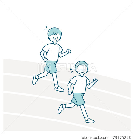 男孩們在體育課的操場上奔跑 79175298