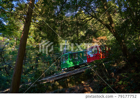 Passing cable cars seen from the mountain trail of Mt. Tsukuba in autumn in Ibaraki Prefecture Passing cable cars seen from the mountain trail of Mt. Tsukuba in autumn in Ibaraki Prefecture 79177752