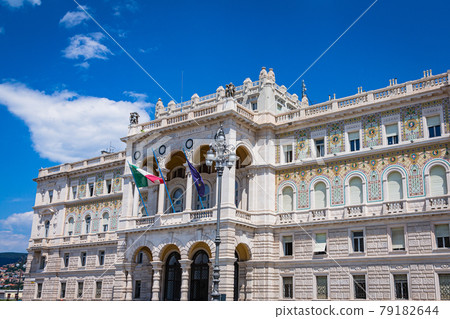 意大利的里雅斯特的政府大樓 意大利的里雅斯特的政府大樓 79182644