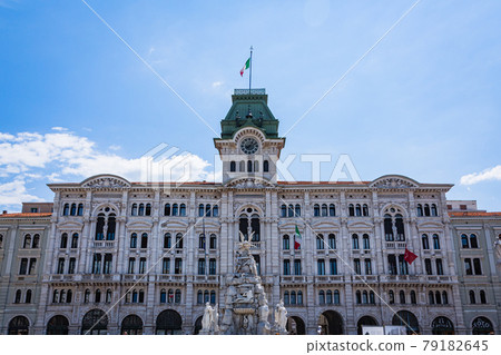 意大利的里雅斯特市政廳 意大利的里雅斯特市政廳 79182645
