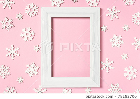Winter background with snowflakes 79182700