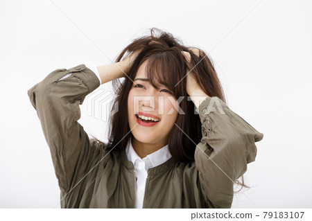 一個遇到麻煩和不耐煩的女人 79183107