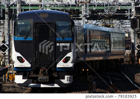 E257 series train for limited express dancer (5-car train) 79183925
