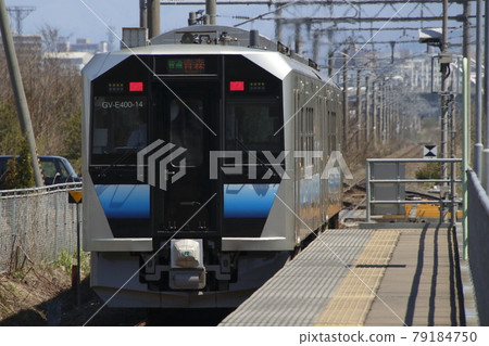 奧羽本線 GV-E400(五能線→津輕線發車) 奧羽本線 GV-E400(五能線→津輕線發車) 79184750