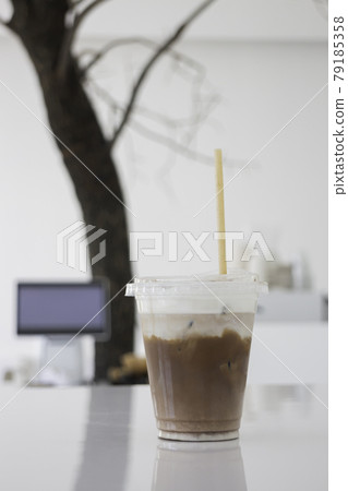 Iced cocoa or cappucino coffee drink 79185358