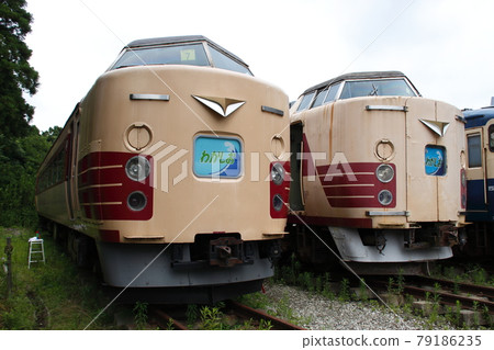 Poppo Hill: 183 Series Train Poppo Hill: 183 Series Train 79186235