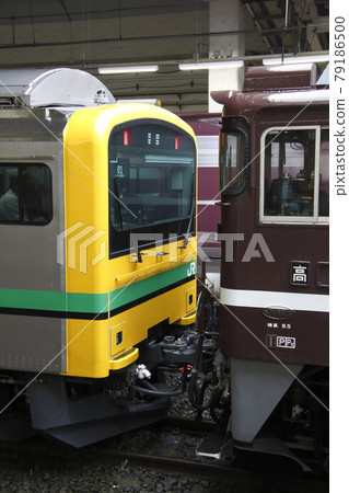 Kumoya E493 系列的試運行列車（自重訓練） 79186500