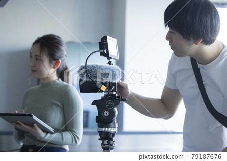 Video recording, cameraman director 79187676