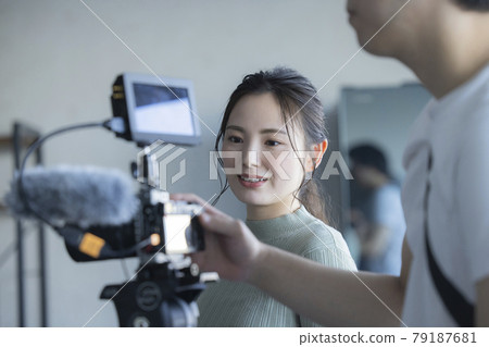 Video recording, cameraman director 79187681