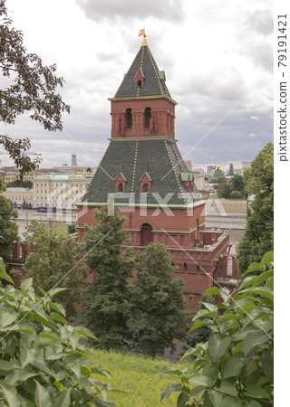 View of the Kremlin tower View of the Kremlin tower 79191421