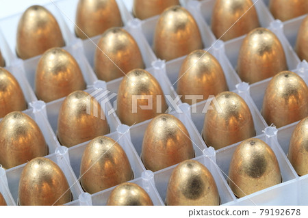 close up pack of bullet 9mm parabellum FMJ (Full Metal Jacket ) in container box isolate on white background close up pack of bullet 9mm parabellum FMJ (Full Metal Jacket ) in container box isolate on white background 79192678