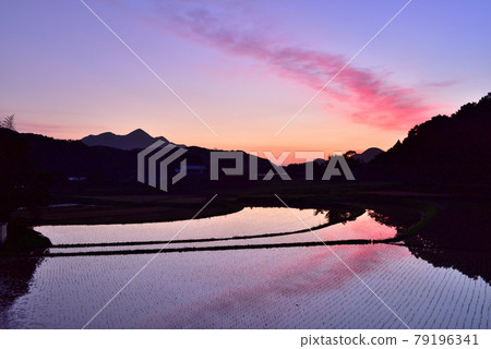 Uda Yu Shi's Rice Terraces Uda Yu Shi's Rice Terraces 79196341
