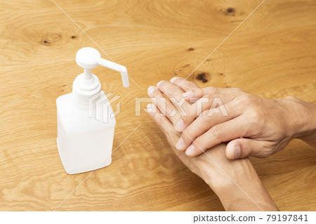 酒精消毒 79197841