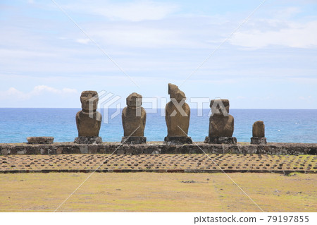 Tahai Ritual Village Ahu Bai Uri (Easter Island, Chile) 79197855
