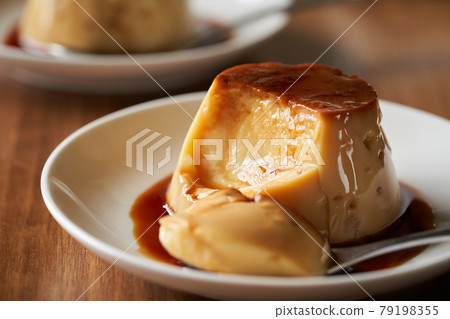 Homemade pudding 79198355