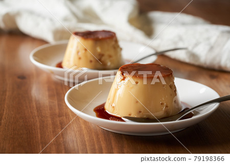 Homemade pudding 79198366
