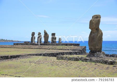 烏里和阿胡塔海（智利復活節島）在塔海儀式村的阿胡 79198783