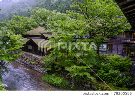 法制溫泉長壽大廈 79200596