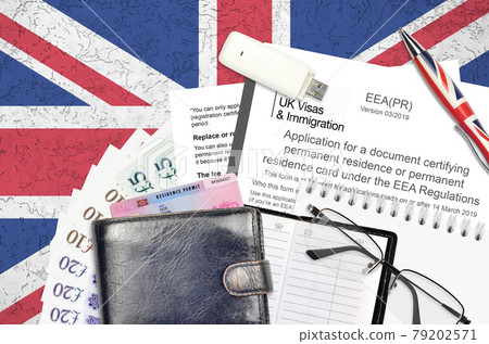 English form EEA PR application for a document certifying permanent residence or permanent residence card under the EEA regulations from UK visas and immigration English form EEA PR application for a document certifying permanent residence or permanent residence card under the EEA regulations from UK visas and immigration 79202571