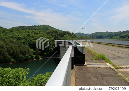 初夏的Tsunatori Ohashi 79203409