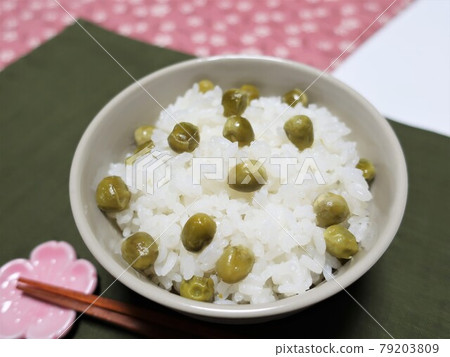 Delicious bean rice Delicious bean rice 79203809