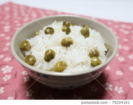 Delicious bean rice Delicious bean rice 79204161