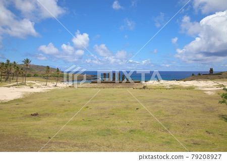 Ahu Now Now Moai (Easter Island, Chile) Ahu Now Now Moai (Easter Island, Chile) 79208927