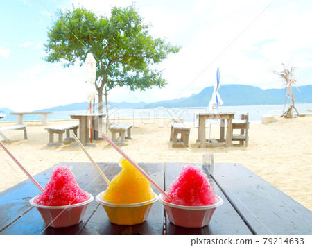 Seaside shaved ice 79214633