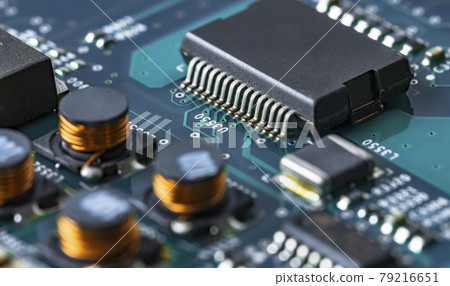 計算機的複雜電子電路 79216651