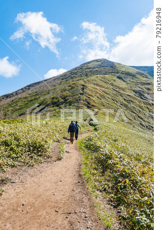 Climbing Mt. Tairapyo and Mt. Sennokura: Walking along the ridge from Mt. Matsude to Mt. 79216948
