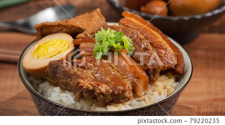 台灣 小吃 控肉飯 Braised pork belly rice 台湾風肉丼 コンロウファン 79220235