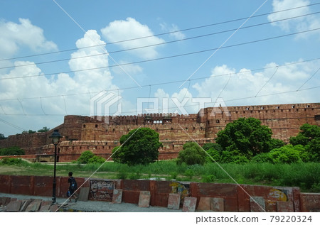 Agra Castle, India-Fine weather 79220324
