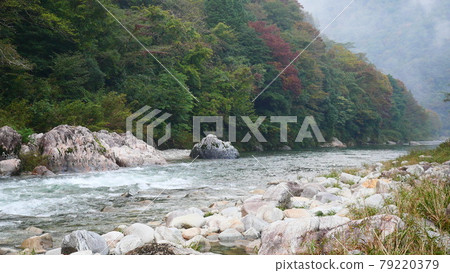 Takatsu River in autumn Takatsu River in autumn 79220379
